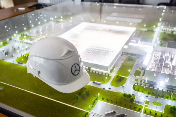 ������������� ������ Mercedes-Benz